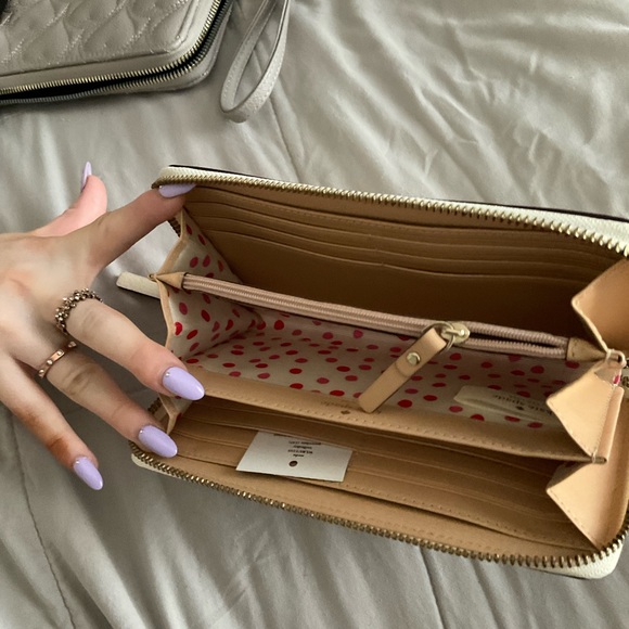 Kate Spade Wallet - Picture 3 of 4